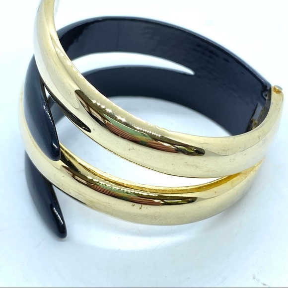 Vintage Gold and Black Hinged Bracelet - Picture 4 of 5